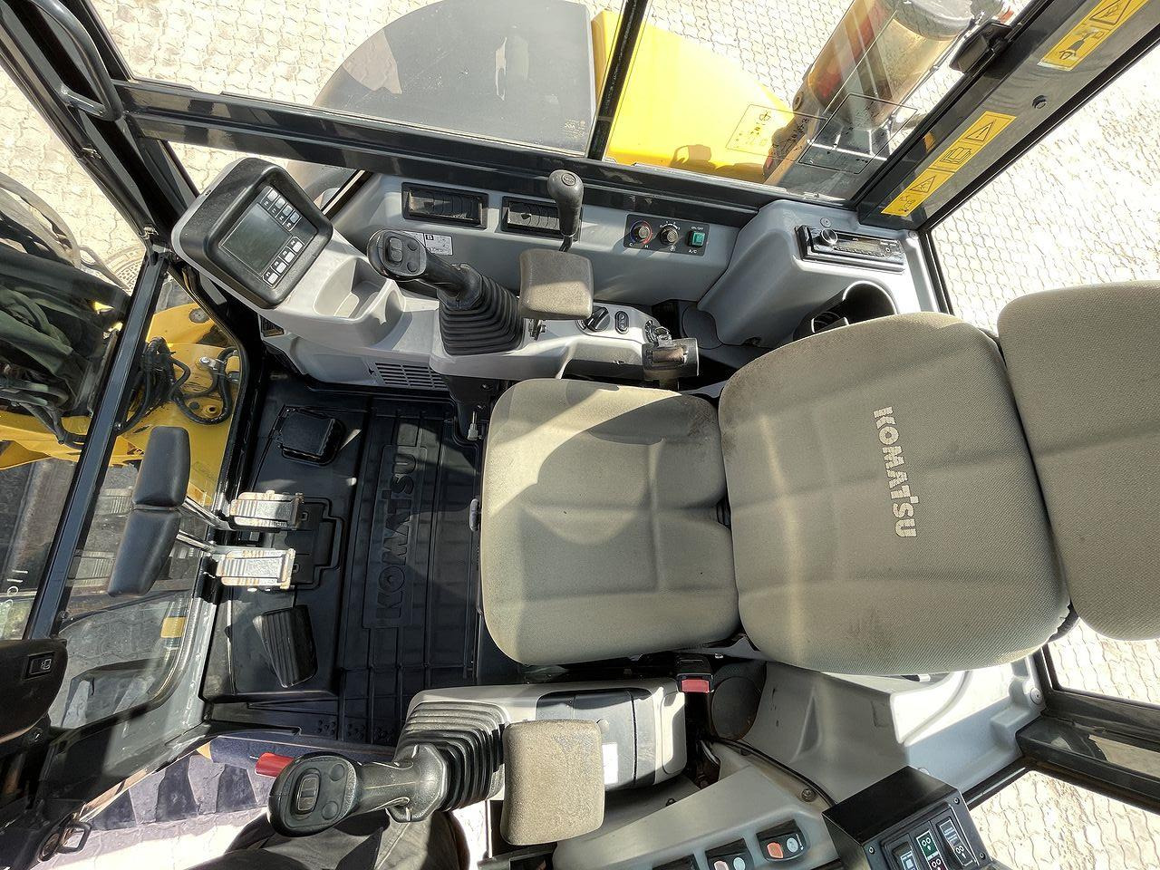 Komatsu PC55MR-5 - Máy xúc mini: hình 3 Komatsu PC55MR-5 - Máy xúc mini: hình 3