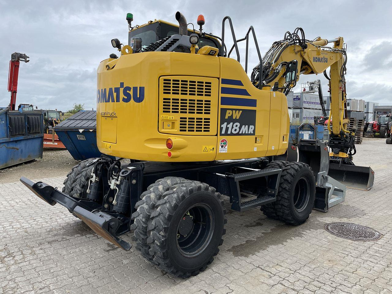 Komatsu PW118MR-11 - Máy xúc mini: hình 4 Komatsu PW118MR-11 - Máy xúc mini: hình 4