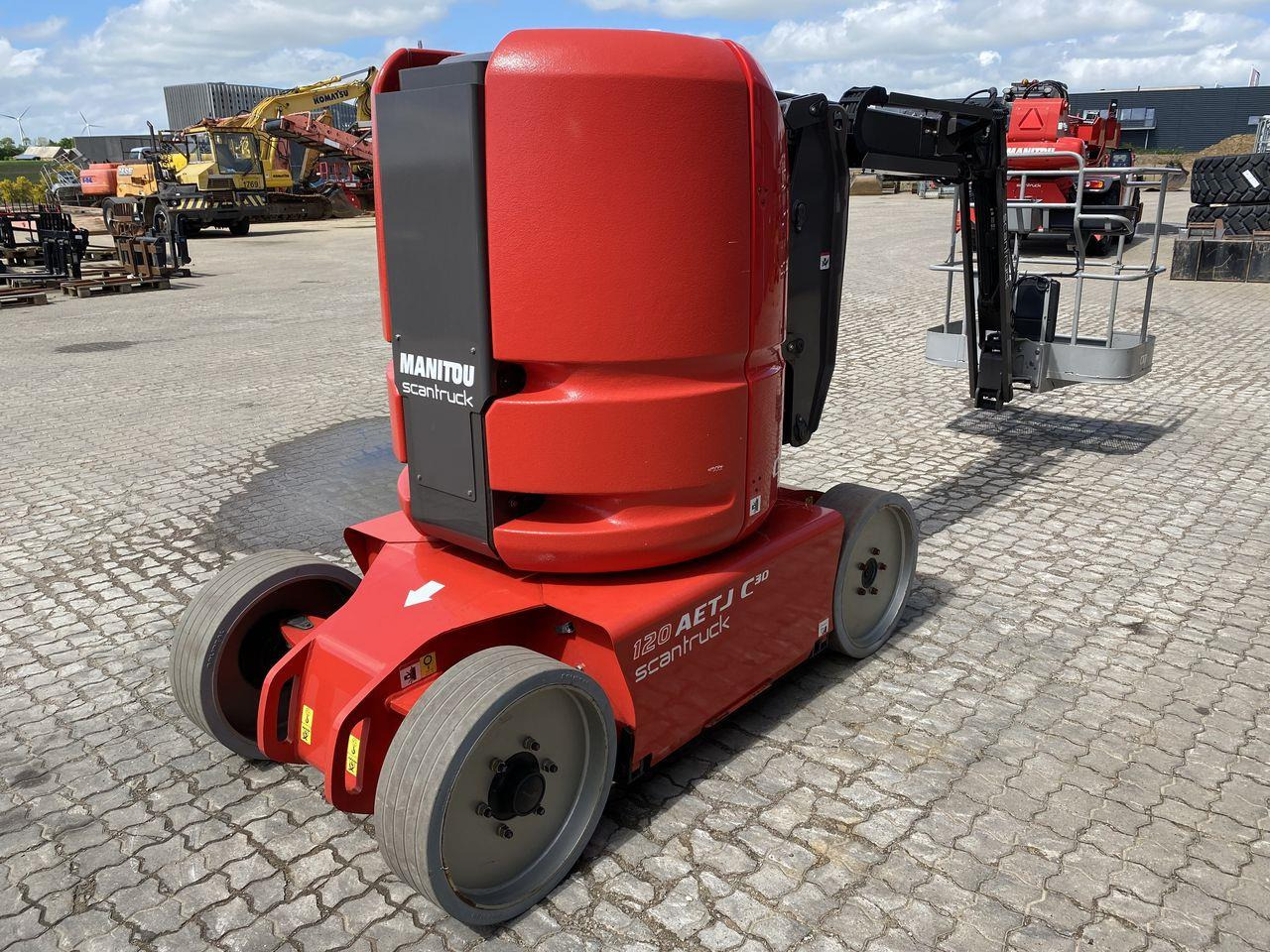 Manitou 120AETJ Compact 3D - Xe nâng người nhiều khớp nối: hình 4 Manitou 120AETJ Compact 3D - Xe nâng người nhiều khớp nối: hình 4