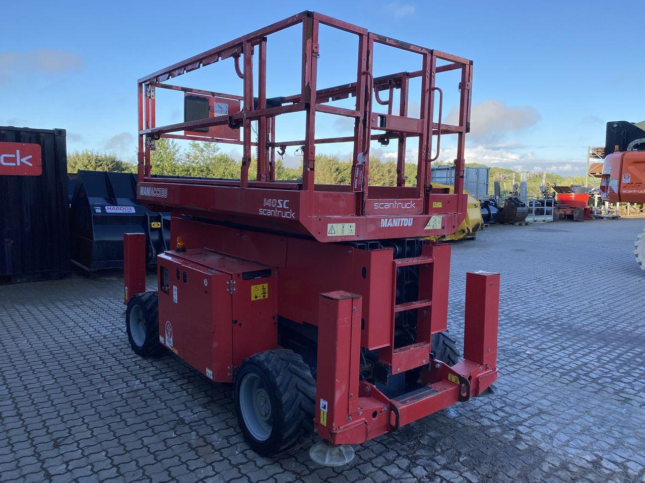 Manitou 140SC - Máy nâng người hình kéo: hình 5 Manitou 140SC - Máy nâng người hình kéo: hình 5