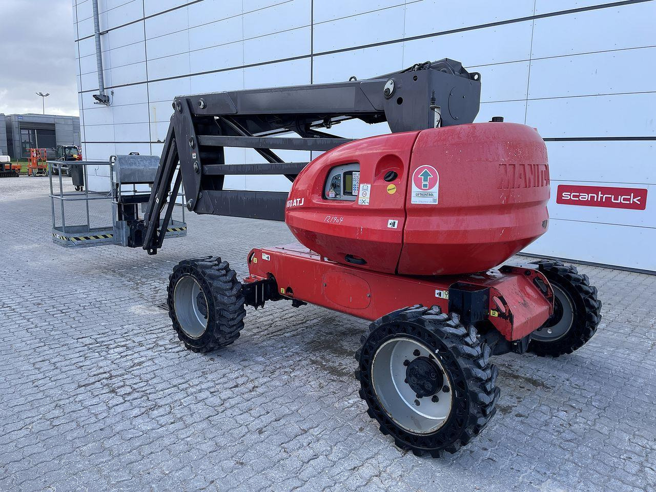 Manitou 160ATJ RC - Xe nâng người nhiều khớp nối: hình 2 Manitou 160ATJ RC - Xe nâng người nhiều khớp nối: hình 2