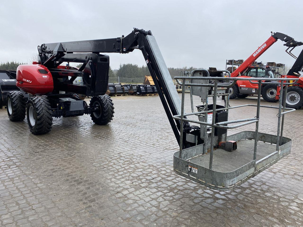 Manitou 200ATJ RC - Xe nâng người nhiều khớp nối: hình 5 Manitou 200ATJ RC - Xe nâng người nhiều khớp nối: hình 5
