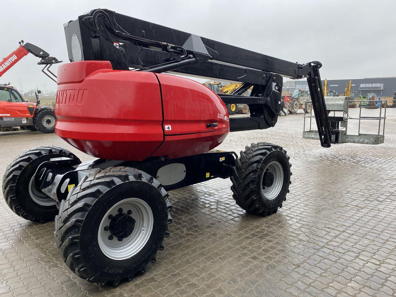 Manitou 200ATJ RC - Xe nâng người nhiều khớp nối: hình 4 Manitou 200ATJ RC - Xe nâng người nhiều khớp nối: hình 4
