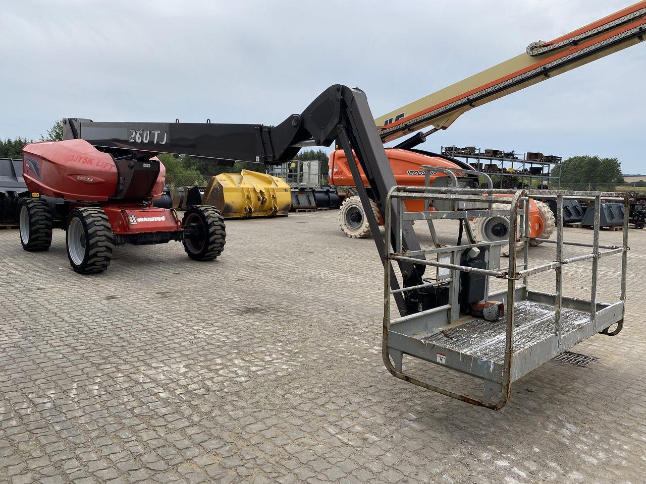Manitou 260TJ - Xe nâng người hình viễn vọng kính: hình 5 Manitou 260TJ - Xe nâng người hình viễn vọng kính: hình 5