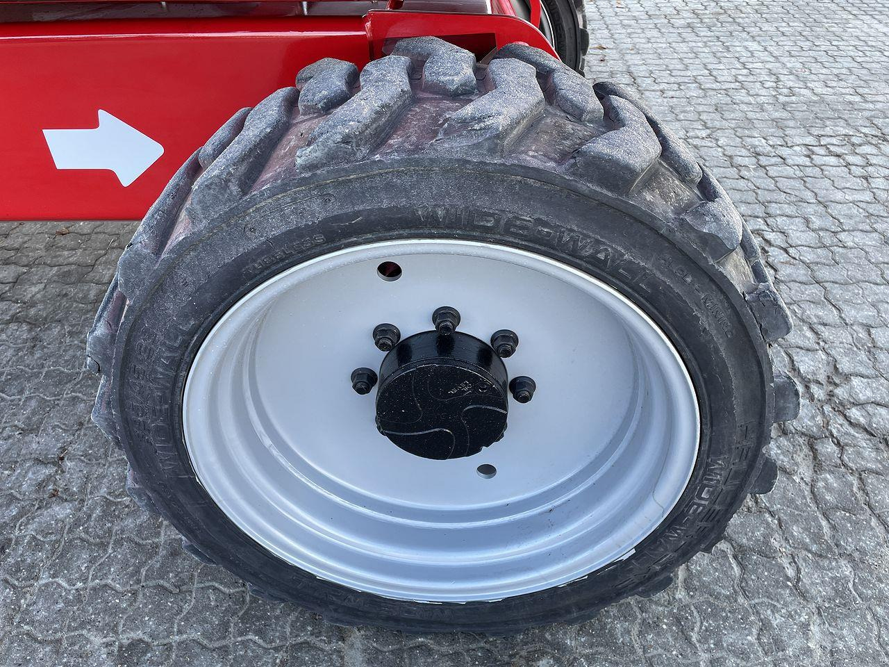 Xe nâng người hình viễn vọng kính Manitou 280TJ: hình 6