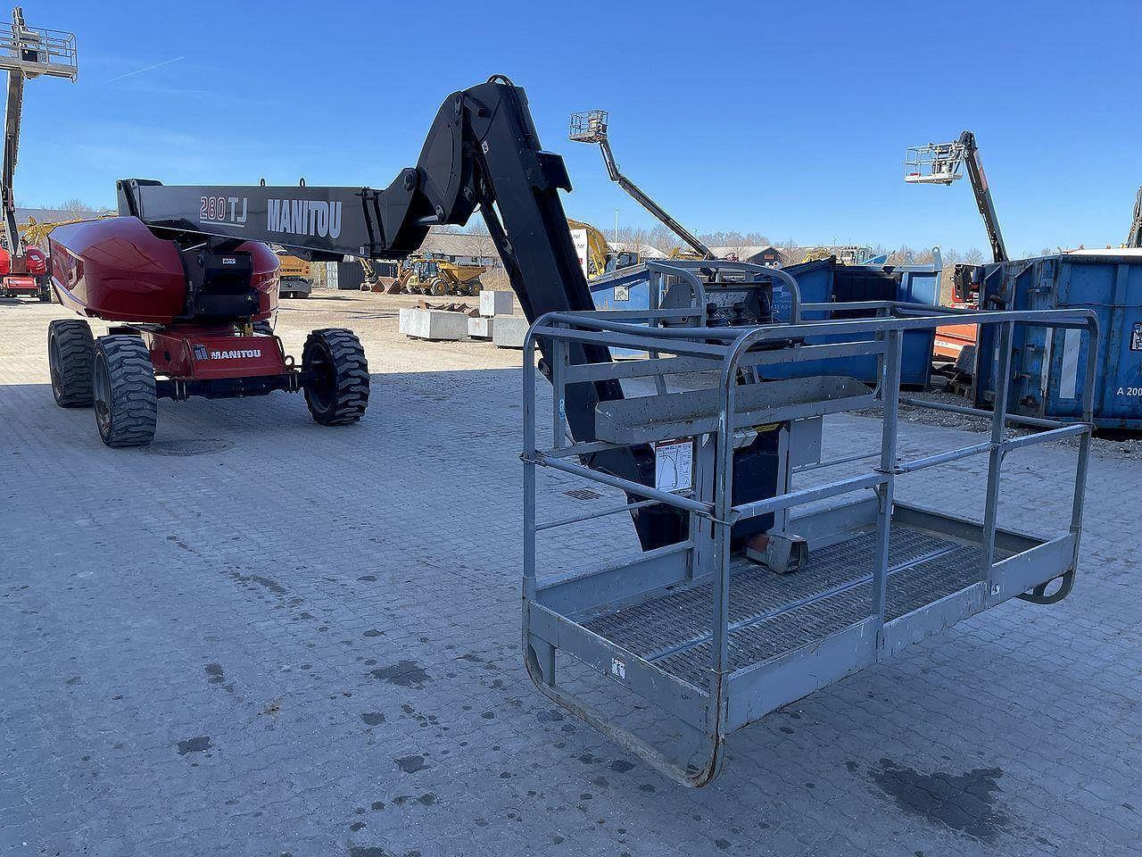 Manitou 280TJ - Xe nâng người hình viễn vọng kính: hình 5 Manitou 280TJ - Xe nâng người hình viễn vọng kính: hình 5