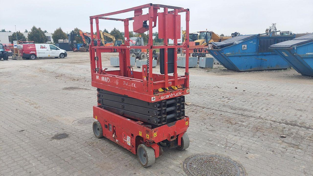 Manitou 78SEC - Máy nâng người hình kéo: hình 4 Manitou 78SEC - Máy nâng người hình kéo: hình 4