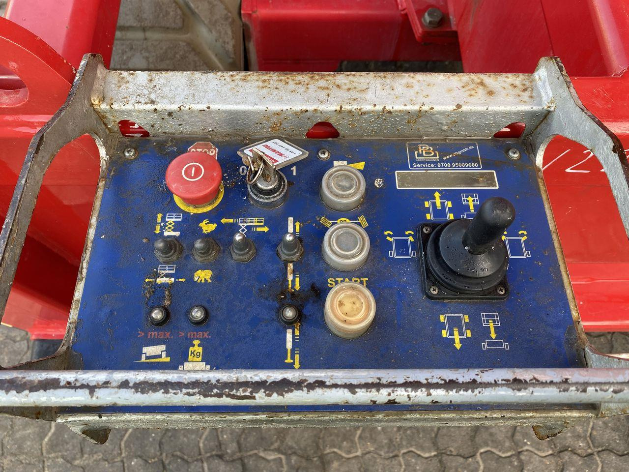 PB S225-24DS 4X4 - Máy nâng người hình kéo: hình 3 PB S225-24DS 4X4 - Máy nâng người hình kéo: hình 3