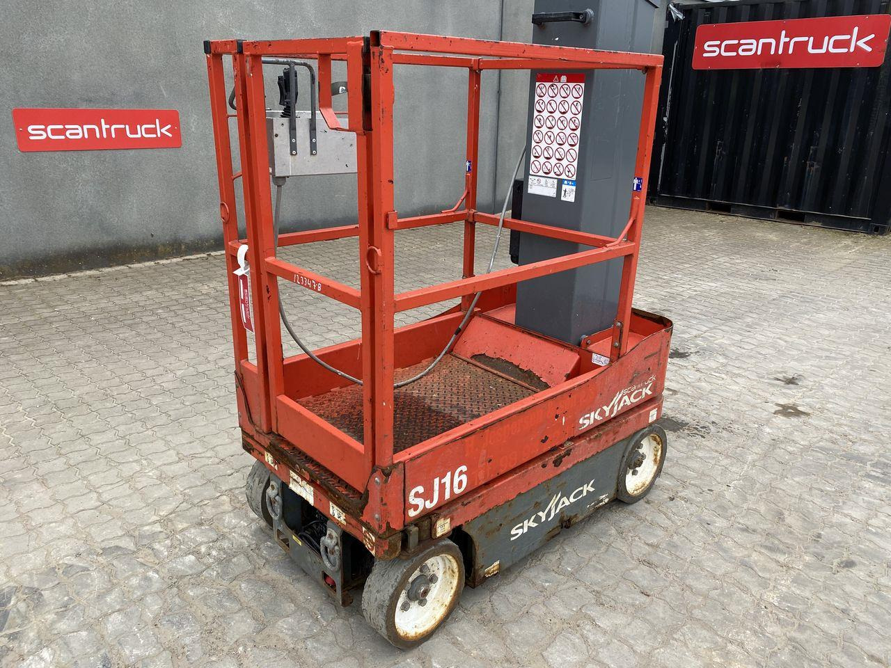 Skyjack SJ16 - Máy nâng người thẳng đứng: hình 1 Skyjack SJ16 - Máy nâng người thẳng đứng: hình 1
