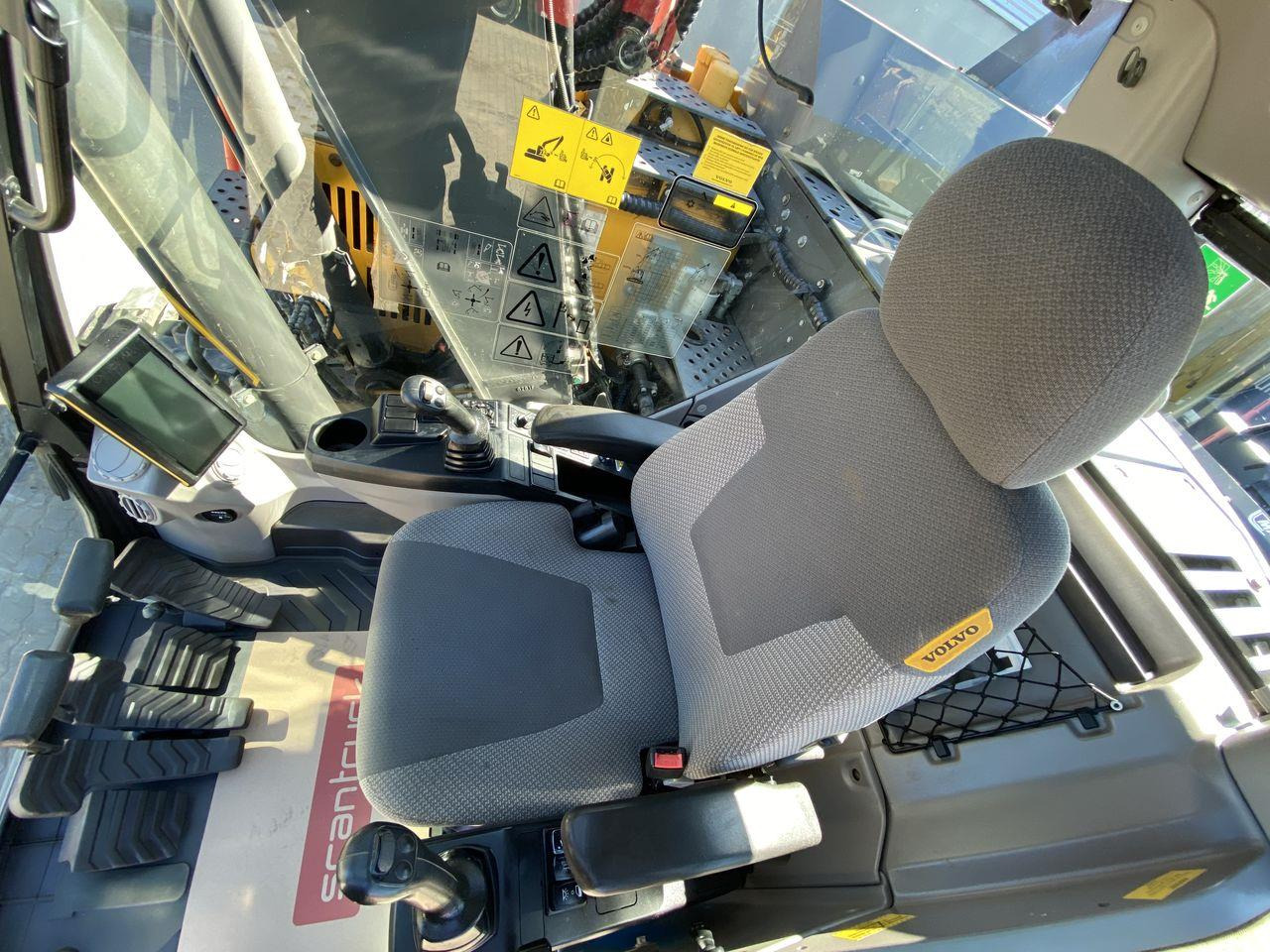 Volvo ECR145 - Máy xúc bánh xích: hình 3 Volvo ECR145 - Máy xúc bánh xích: hình 3