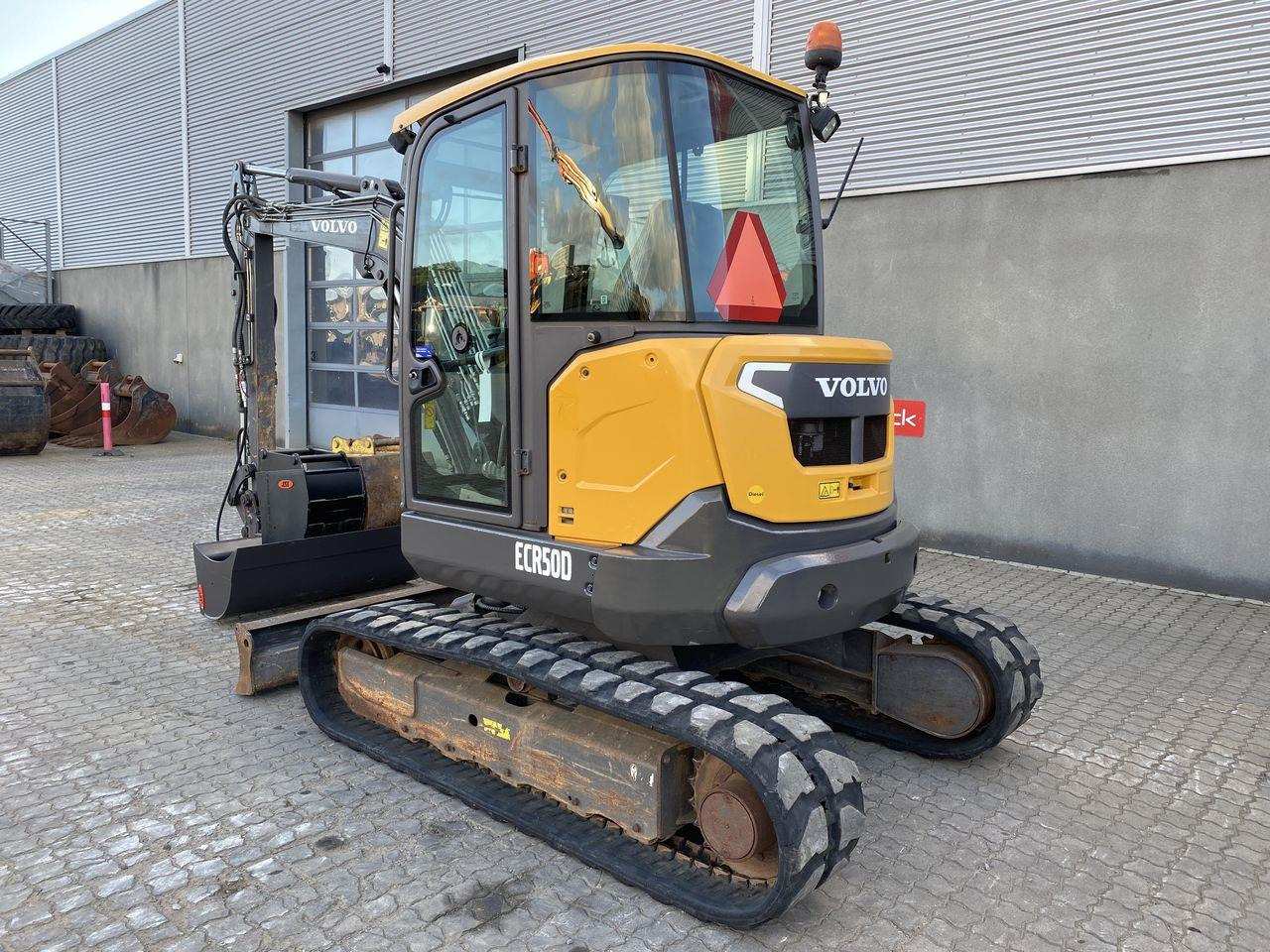 Volvo ECR50 - Máy xúc mini: hình 2 Volvo ECR50 - Máy xúc mini: hình 2