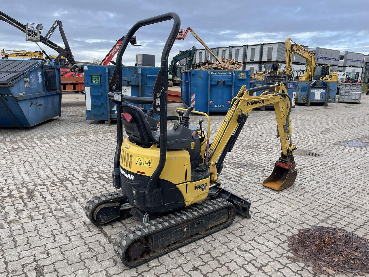 Yanmar VIO12 - Máy xúc mini: hình 4 Yanmar VIO12 - Máy xúc mini: hình 4