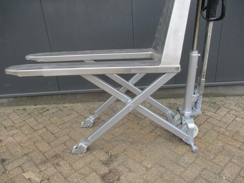 BT HL 1000i - Xe tải nâng pallet: hình 1 BT HL 1000i - Xe tải nâng pallet: hình 1