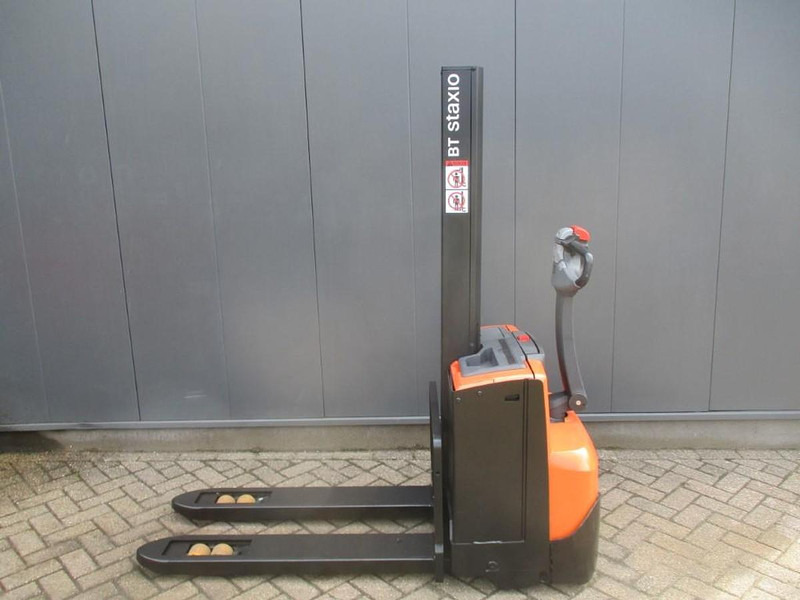 BT SWE 080L - Máy xếp chồng: hình 1 BT SWE 080L - Máy xếp chồng: hình 1