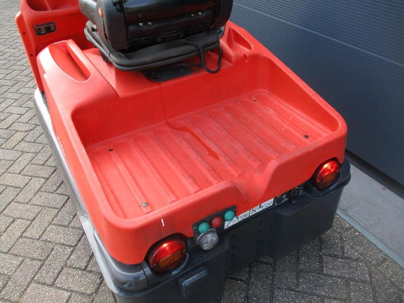 Linde P 60 - Xe cày kéo: hình 4 Linde P 60 - Xe cày kéo: hình 4