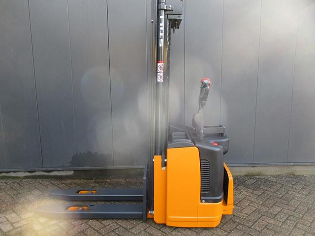 Still EGV S14 - Máy xếp chồng: hình 3 Still EGV S14 - Máy xếp chồng: hình 3