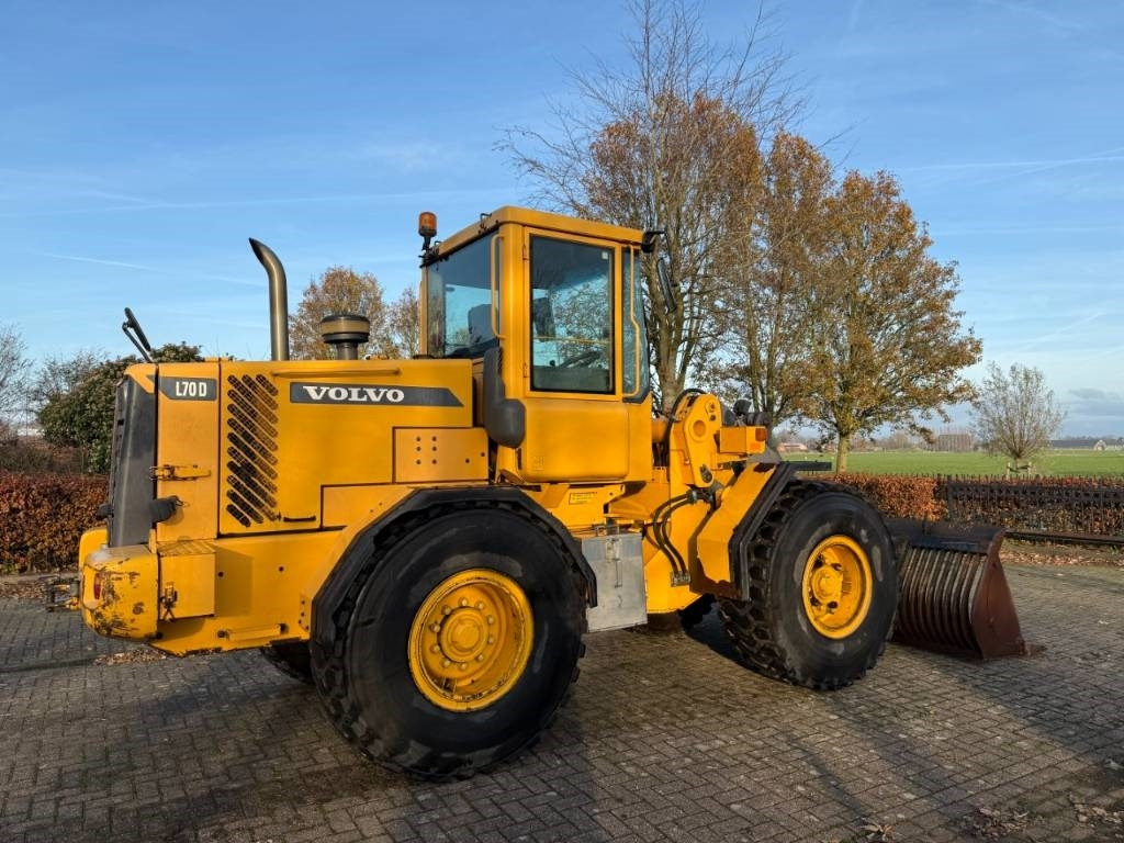 Volvo L 70 D - Máy xúc lật bánh lốp: hình 5 Volvo L 70 D - Máy xúc lật bánh lốp: hình 5