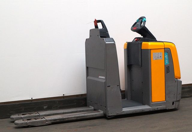 Jungheinrich ECE220 - Máy lấy hàng: hình 1 Jungheinrich ECE220 - Máy lấy hàng: hình 1