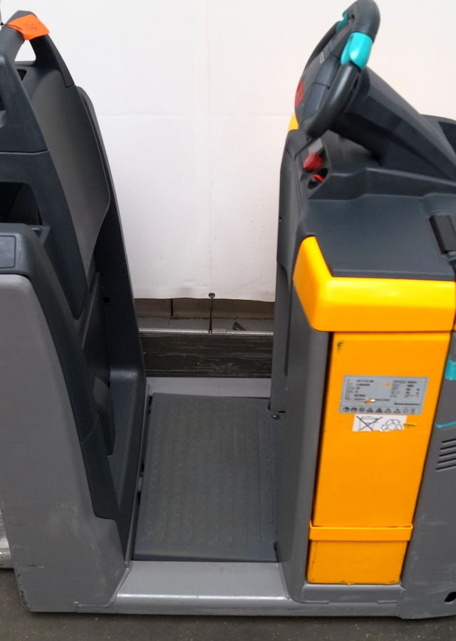 Jungheinrich ECE225 - Máy lấy hàng: hình 5 Jungheinrich ECE225 - Máy lấy hàng: hình 5