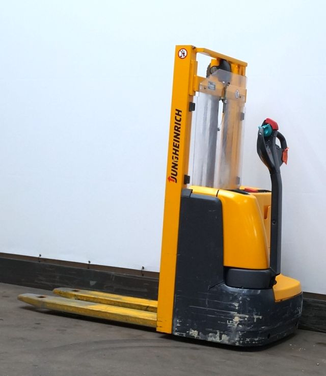 Jungheinrich EJC110 - Máy xếp chồng: hình 2 Jungheinrich EJC110 - Máy xếp chồng: hình 2