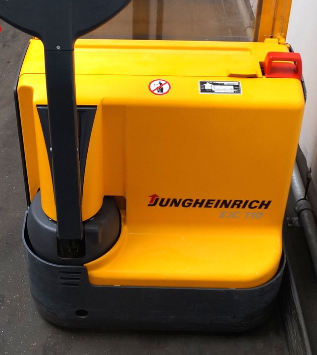 Jungheinrich EJC110 - Máy xếp chồng: hình 3 Jungheinrich EJC110 - Máy xếp chồng: hình 3