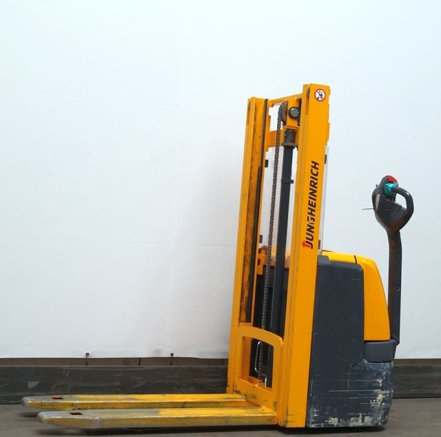 Jungheinrich EJC110 - Máy xếp chồng: hình 1 Jungheinrich EJC110 - Máy xếp chồng: hình 1