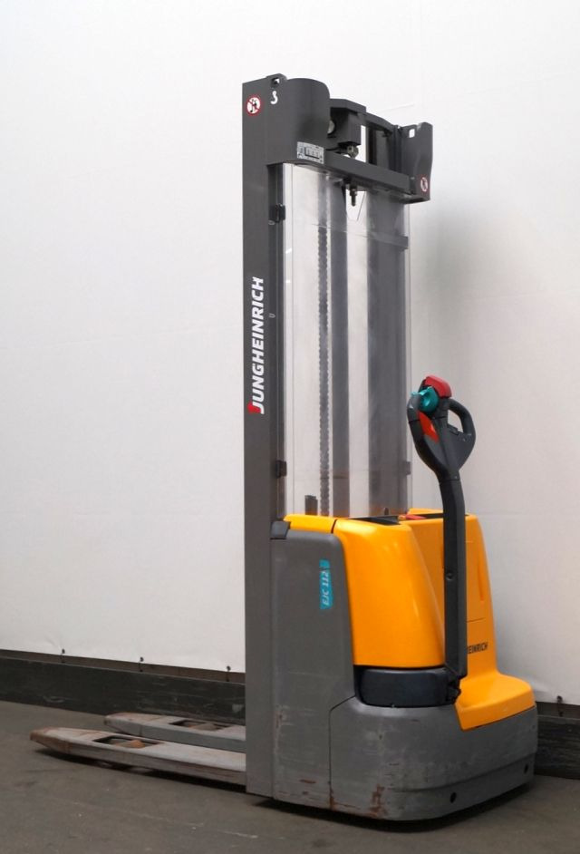 Jungheinrich EJC112 - Máy xếp chồng: hình 2 Jungheinrich EJC112 - Máy xếp chồng: hình 2