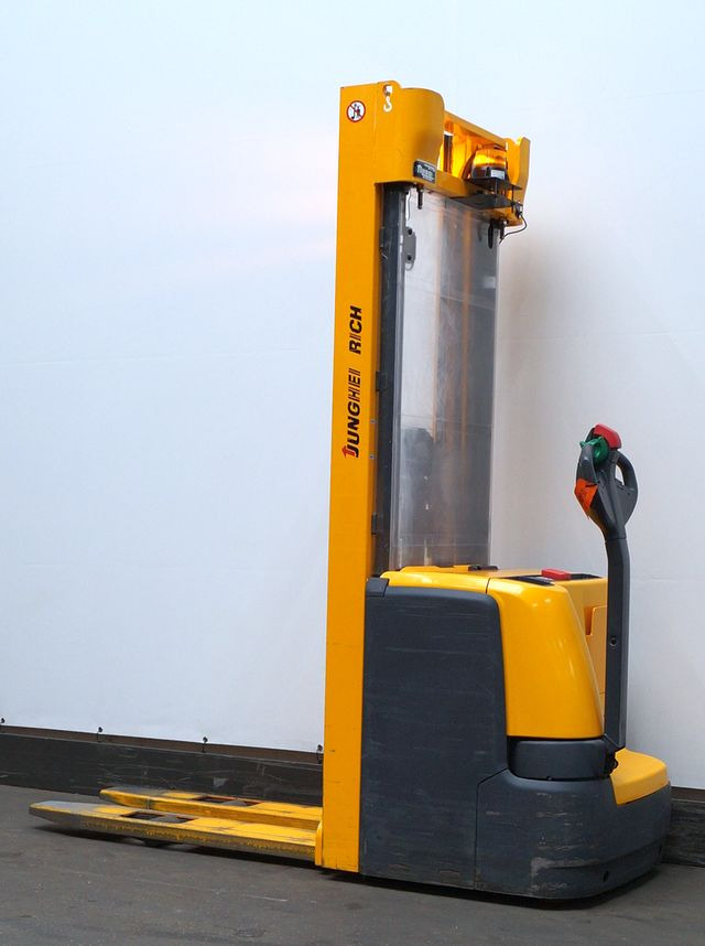 Jungheinrich EJC214 - Máy xếp chồng: hình 2 Jungheinrich EJC214 - Máy xếp chồng: hình 2