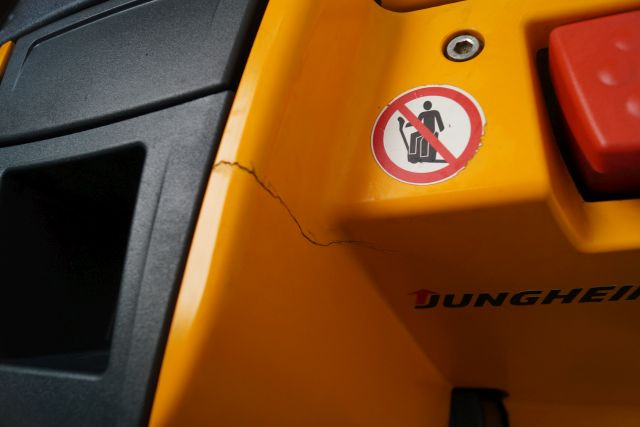 Jungheinrich EJD220 - Máy xếp chồng: hình 5 Jungheinrich EJD220 - Máy xếp chồng: hình 5