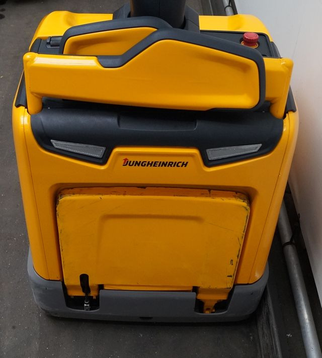 Jungheinrich ERE120 - Xe tải nâng pallet: hình 4 Jungheinrich ERE120 - Xe tải nâng pallet: hình 4