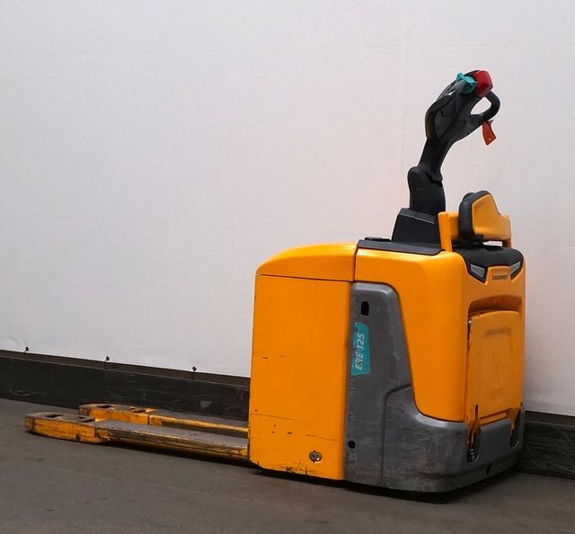 Jungheinrich ERE125 - Xe tải nâng pallet: hình 2 Jungheinrich ERE125 - Xe tải nâng pallet: hình 2