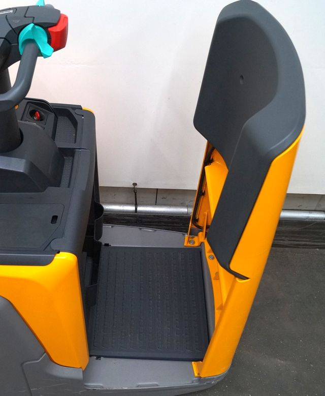 Jungheinrich ERE225 - Xe tải nâng pallet: hình 4 Jungheinrich ERE225 - Xe tải nâng pallet: hình 4