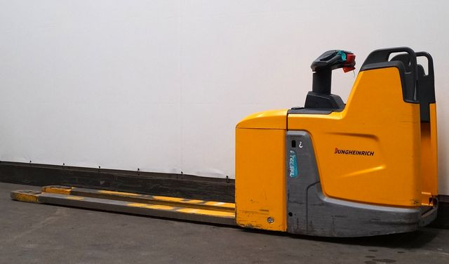 Jungheinrich ERE225 - Xe tải nâng pallet: hình 2 Jungheinrich ERE225 - Xe tải nâng pallet: hình 2