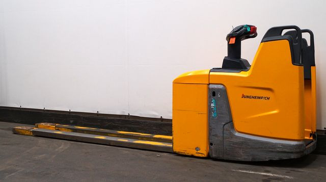 Jungheinrich ERE225 - Xe tải nâng pallet: hình 2 Jungheinrich ERE225 - Xe tải nâng pallet: hình 2