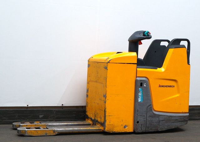 Jungheinrich ERE225 - Xe tải nâng pallet: hình 1 Jungheinrich ERE225 - Xe tải nâng pallet: hình 1