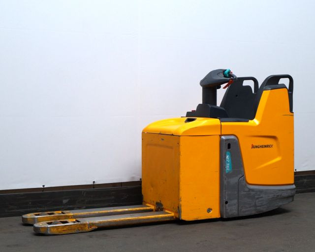 Jungheinrich ERE225 - Xe tải nâng pallet: hình 1 Jungheinrich ERE225 - Xe tải nâng pallet: hình 1