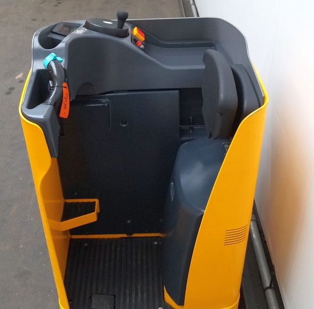 Jungheinrich ESE120 - Xe tải nâng pallet: hình 4 Jungheinrich ESE120 - Xe tải nâng pallet: hình 4