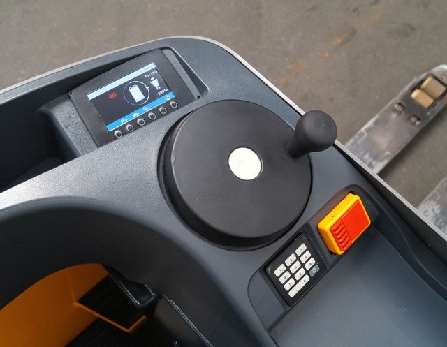 Jungheinrich ESE120 - Xe tải nâng pallet: hình 5 Jungheinrich ESE120 - Xe tải nâng pallet: hình 5