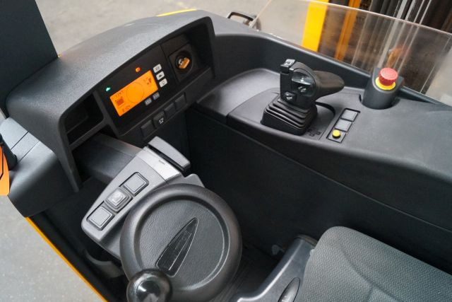 Jungheinrich ETV214 - Xe tải tiếp cận: hình 3 Jungheinrich ETV214 - Xe tải tiếp cận: hình 3