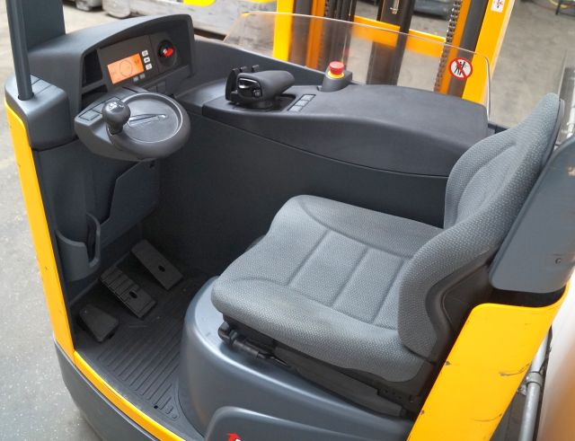 Jungheinrich ETV214 - Xe tải tiếp cận: hình 3 Jungheinrich ETV214 - Xe tải tiếp cận: hình 3