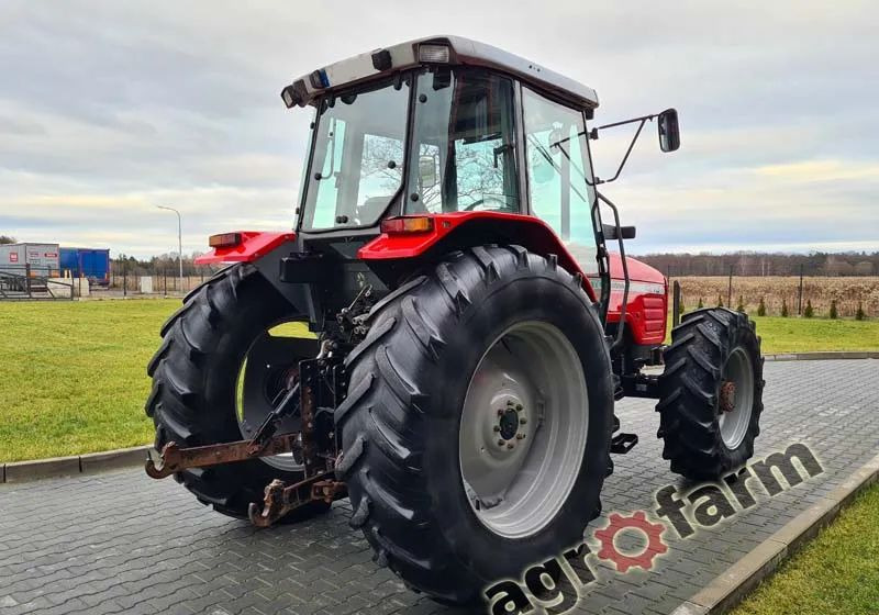 Massey Ferguson 4270 - Máy cày: hình 4 Massey Ferguson 4270 - Máy cày: hình 4