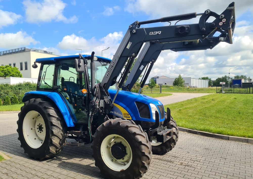 New Holland T5040 - Máy cày: hình 2 New Holland T5040 - Máy cày: hình 2