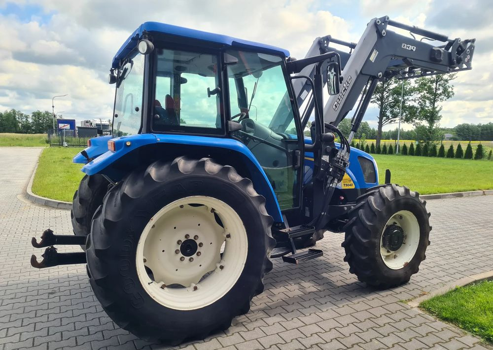 New Holland T5040 - Máy cày: hình 4 New Holland T5040 - Máy cày: hình 4