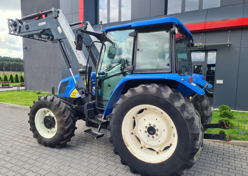 New Holland T5040 - Máy cày: hình 3 New Holland T5040 - Máy cày: hình 3