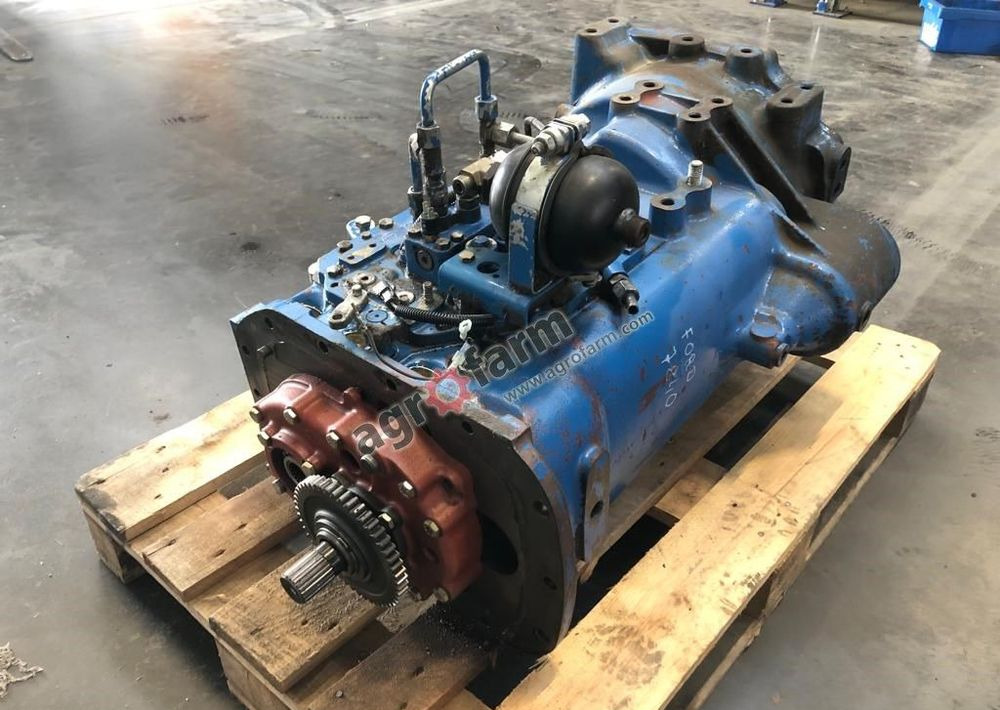 Skrzynia biegów Ford 7840 F0NN7003FD - Hộp số: hình 1 Skrzynia biegów Ford 7840 F0NN7003FD - Hộp số: hình 1