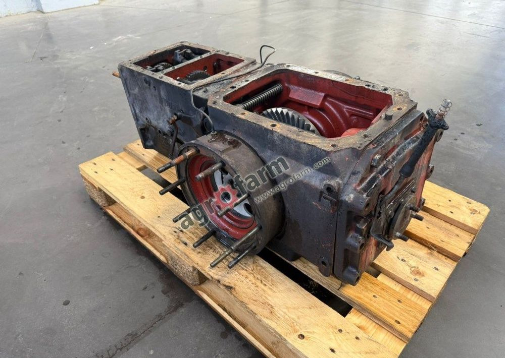 Skrzynia biegów z tylnym mostem Fiat 80-90 - Hộp số: hình 3 Skrzynia biegów z tylnym mostem Fiat 80-90 - Hộp số: hình 3