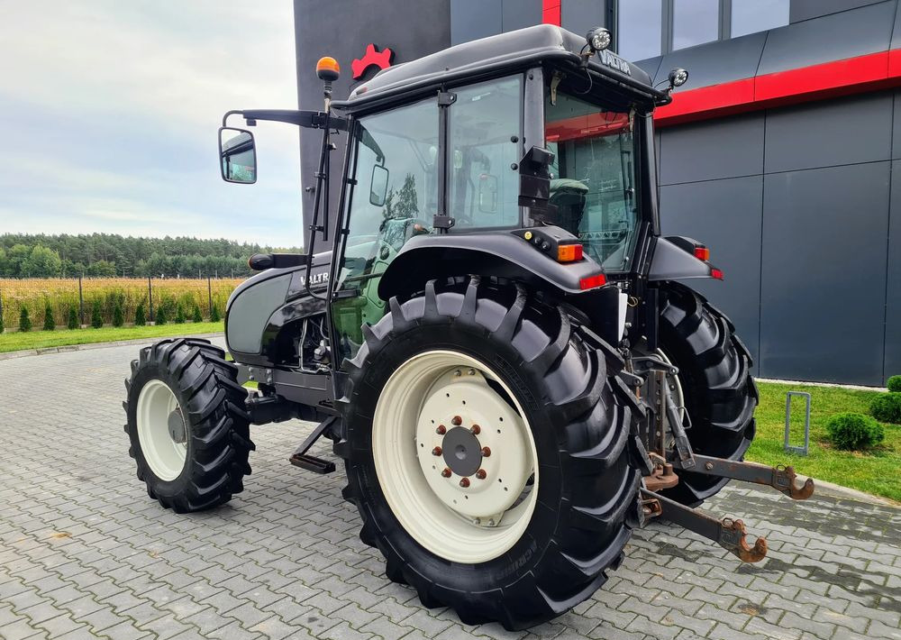 Valtra A93 - Máy cày: hình 2 Valtra A93 - Máy cày: hình 2