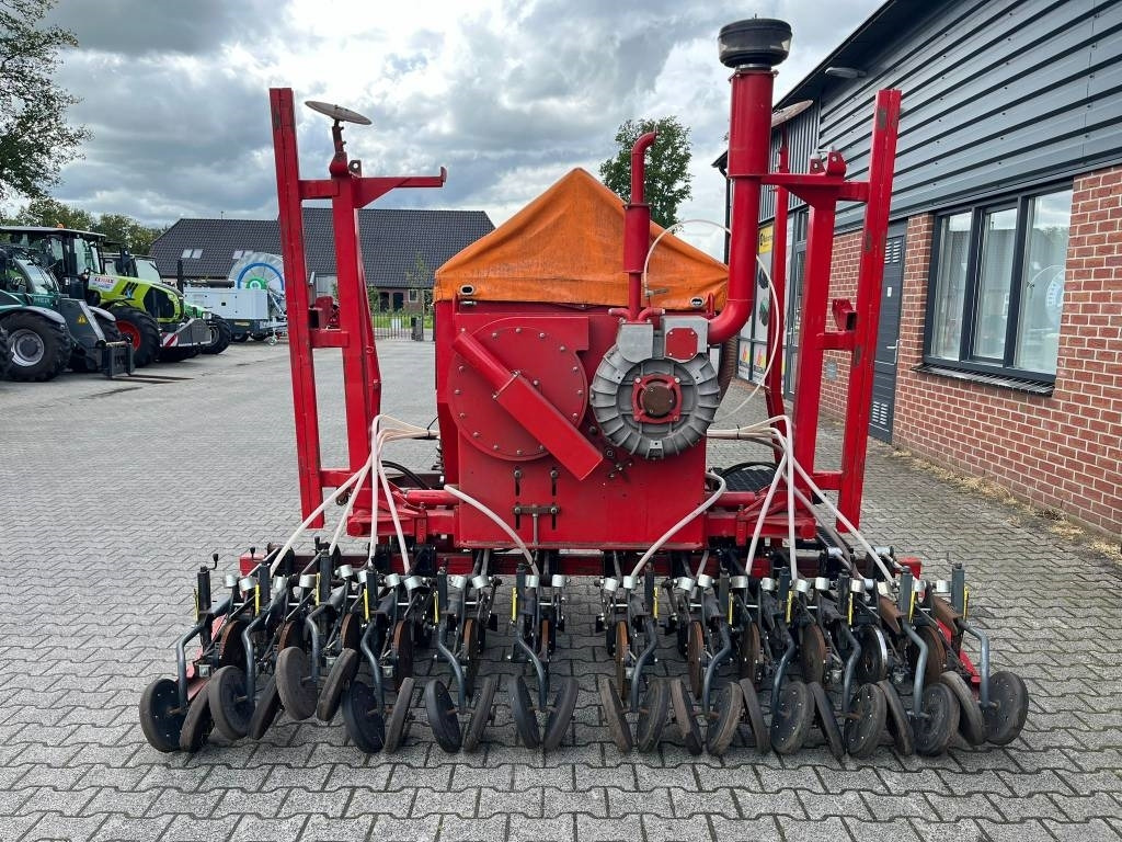 Herriau Turbosem SP12 - Máy gieo hạt chính xác: hình 4 Herriau Turbosem SP12 - Máy gieo hạt chính xác: hình 4