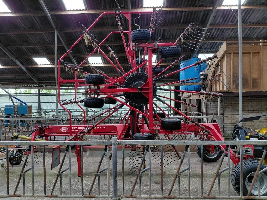 Lely Hibiscus 915 CD Vario - Dàn trải/ Cào: hình 4 Lely Hibiscus 915 CD Vario - Dàn trải/ Cào: hình 4