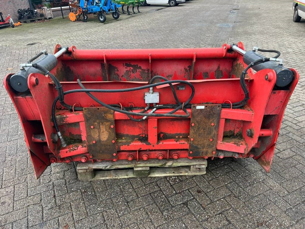 Mammut SB195M - Trang thiết bị gia súc: hình 3 Mammut SB195M - Trang thiết bị gia súc: hình 3